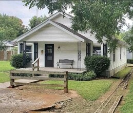Building Photo - 501 Green St