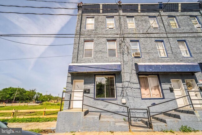 Building Photo - 2316 N 27th St