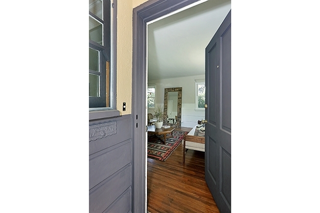 Interior Photo - 155 S Westmoreland Ave