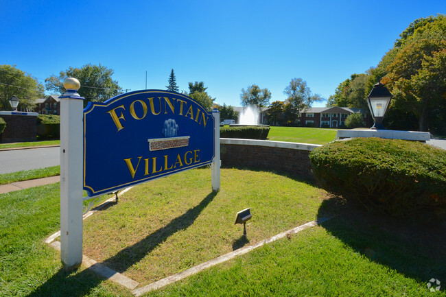 Foto principal - Fountain Village