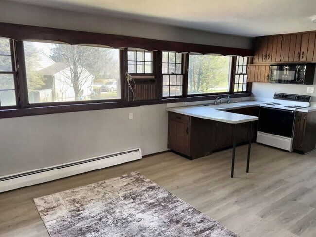 Foto del edificio - 1045 S Pitt St