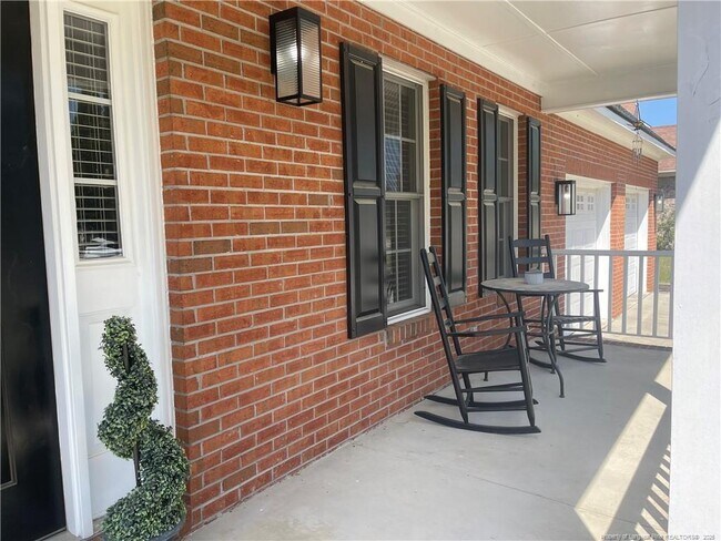 Foto del edificio - 6113 Castlebrooke Ln