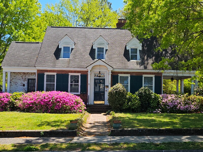 Foto principal - 706 Milton Ave