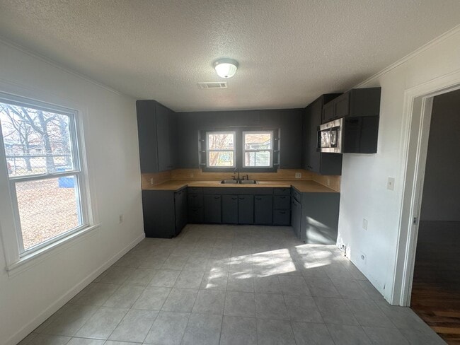 Foto del edificio - 723 Hall St