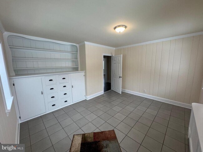 Foto del edificio - 345 Layfield Rd