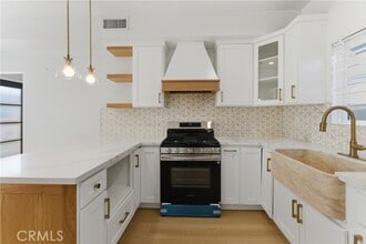 Building Photo - 16736 Elmcroft Ave