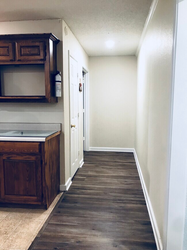 811 W Oak St, Stephenville, TX 76401 Townhome Rentals in Stephenville