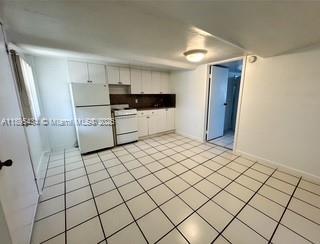 Building Photo - 8320 SW 65th Ave