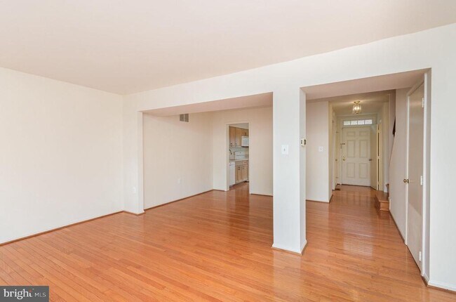 Foto del edificio - 2514-C S Arlington Mill Dr