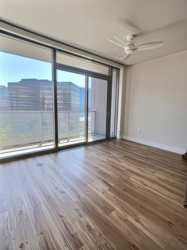 Foto del edificio - 38 N Almaden Blvd