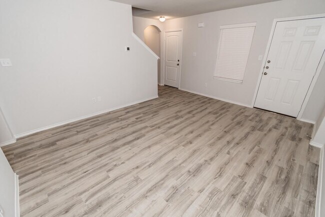 Foto del edificio - Alamosa Springs - 5744 Paseo Place, Bryan,...