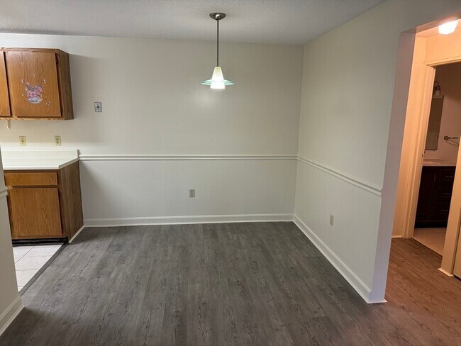 Foto del edificio - 50 Silver Hill Ln