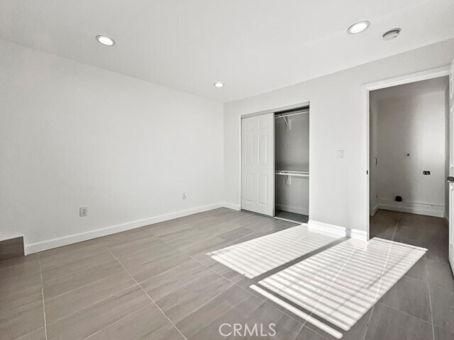 Foto del edificio - 8622 Lampson Ave
