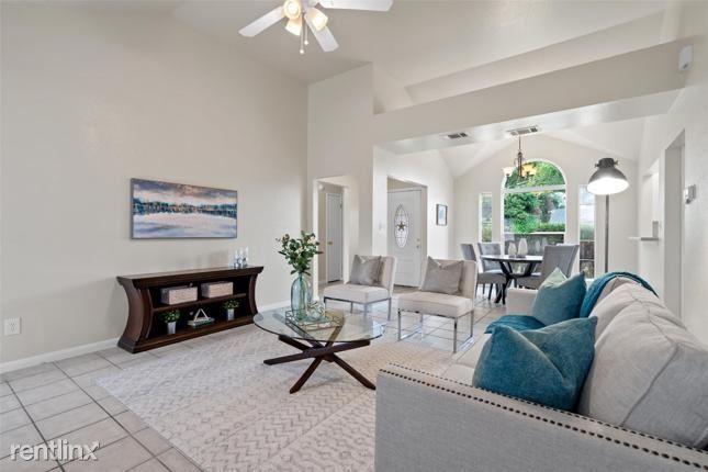 Foto del edificio - 3 br, 2 bath House - 706 Orchard Street