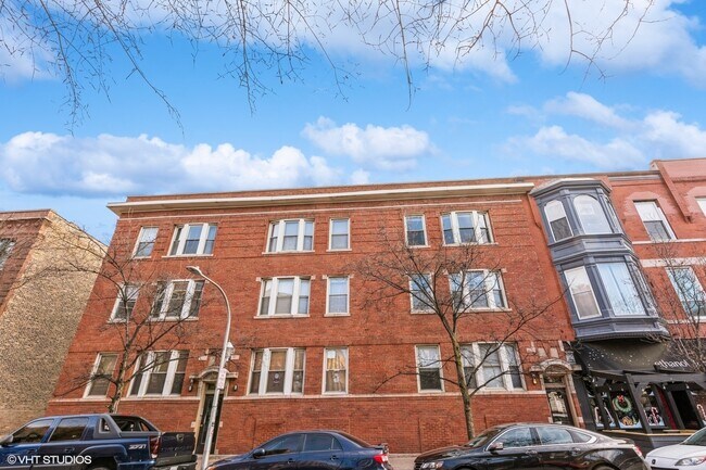 Building Photo - 3107 N Sheffield Ave