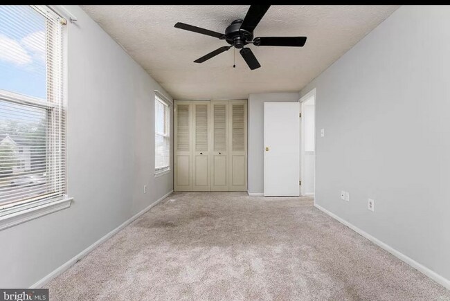 Building Photo - 4759 Hersand Ct