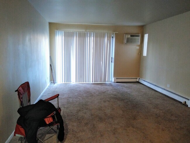 Foto del edificio - 13715 S Stewart Ave