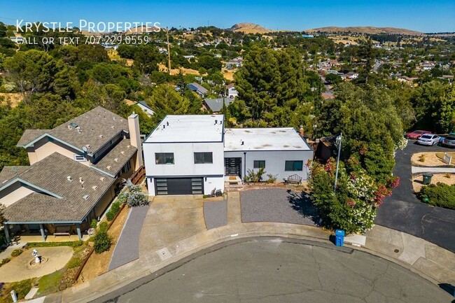 Foto del edificio - Stunning Home with Mt. Diablo Views in Eas...