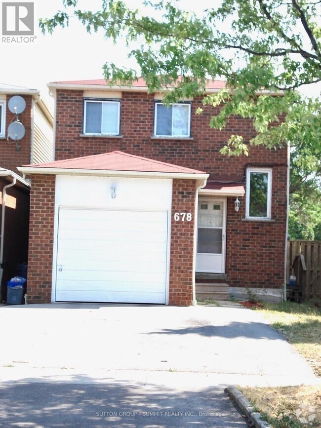 Building Photo - 678 Galloway Crescent