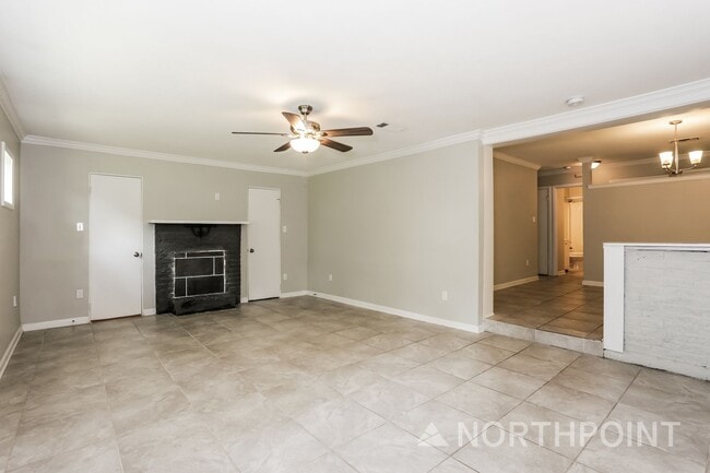 Building Photo - 3 BR/2BA | Newly Renovated Single Family Home | 1-Car Covered Parking | Gated backyard !