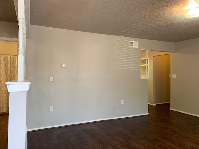 Living Room - 2330 S Main St