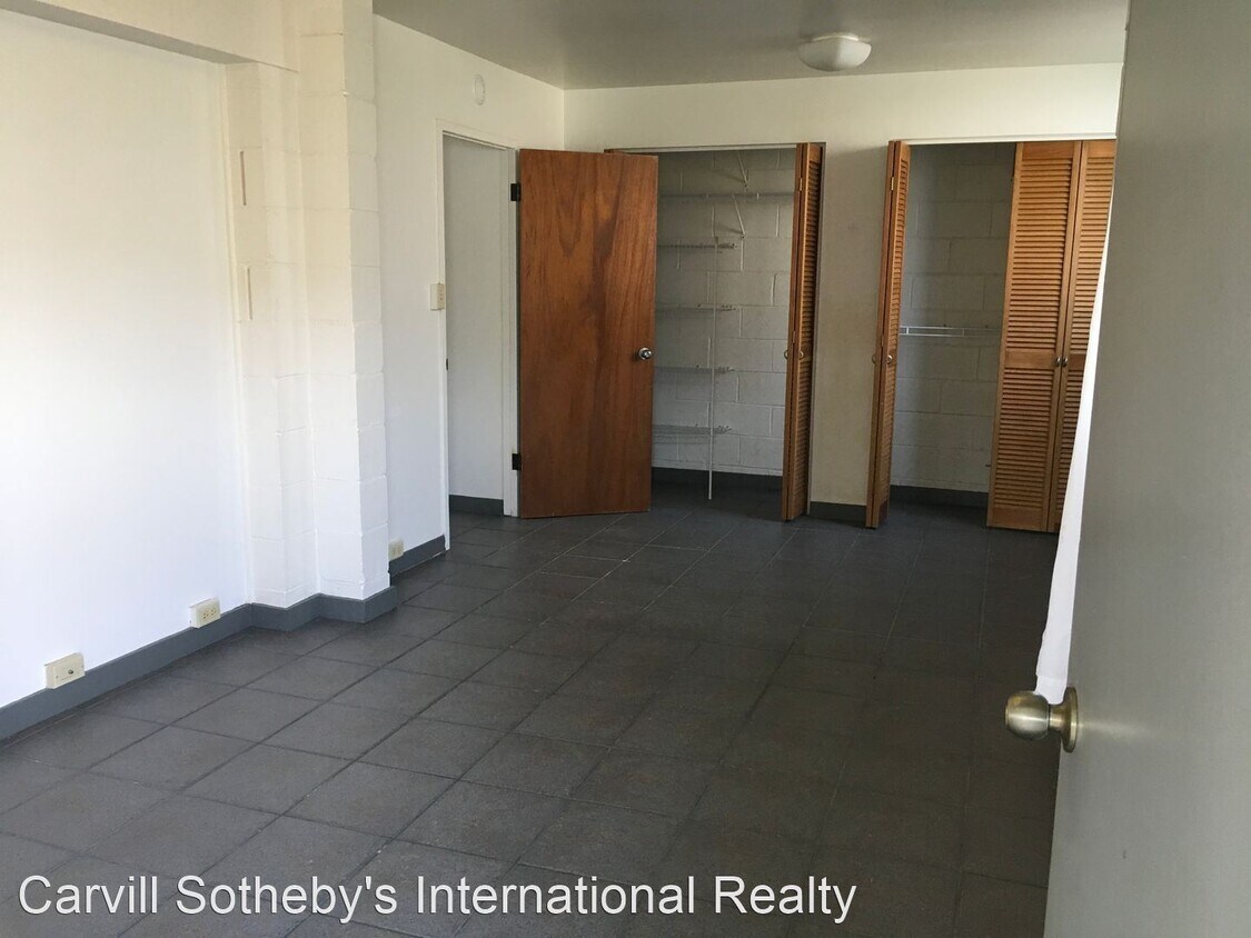 Primary Photo - Studio, 1 bath House - 2766 Manoa Rd