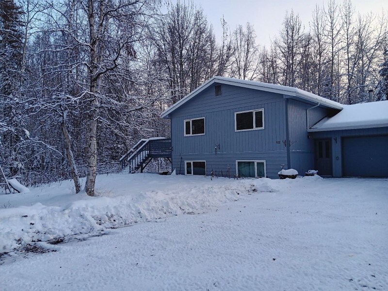 Primary Photo - 3591Biathalon Ave