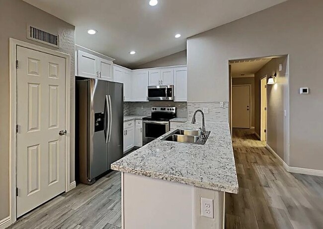 Building Photo - 12523 W St Moritz Ln