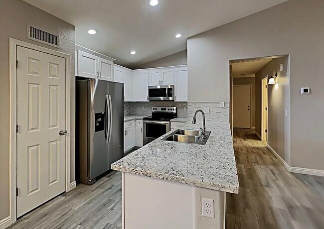 Foto del edificio - 12523 W St Moritz Ln