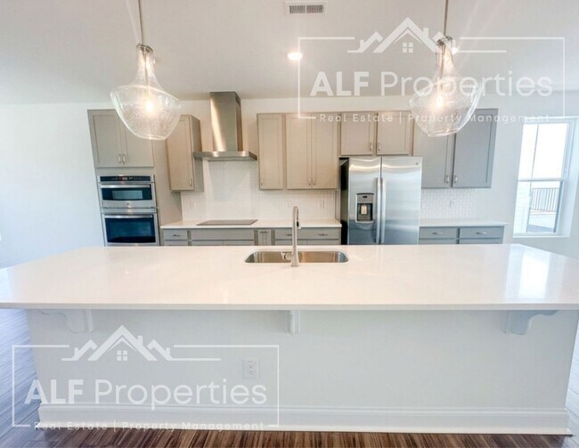 Building Photo - Luxury Downtown Wake Forest Living – Brand-New End Unit with Rooftop Terrace