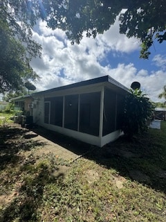 Building Photo - 5956 Bahama Ct