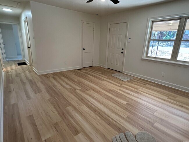 Foto del edificio - 4423 West Dr