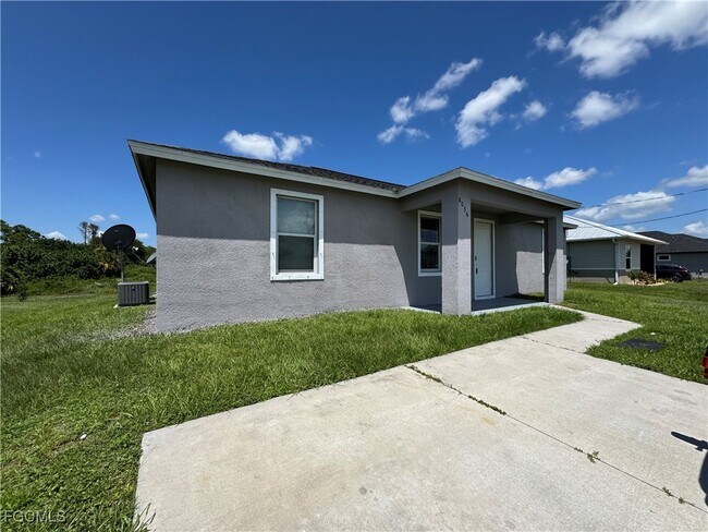 Foto del edificio - 8036 Buttercup Cir