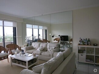 Building Photo - 201 Crandon Blvd