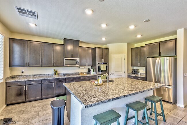 Foto del edificio - 9237 Bluemist Falls St