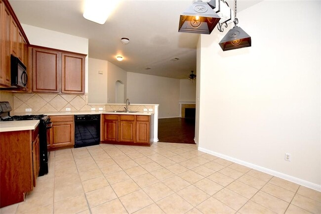Building Photo - 4110 Meadow Bluff Way
