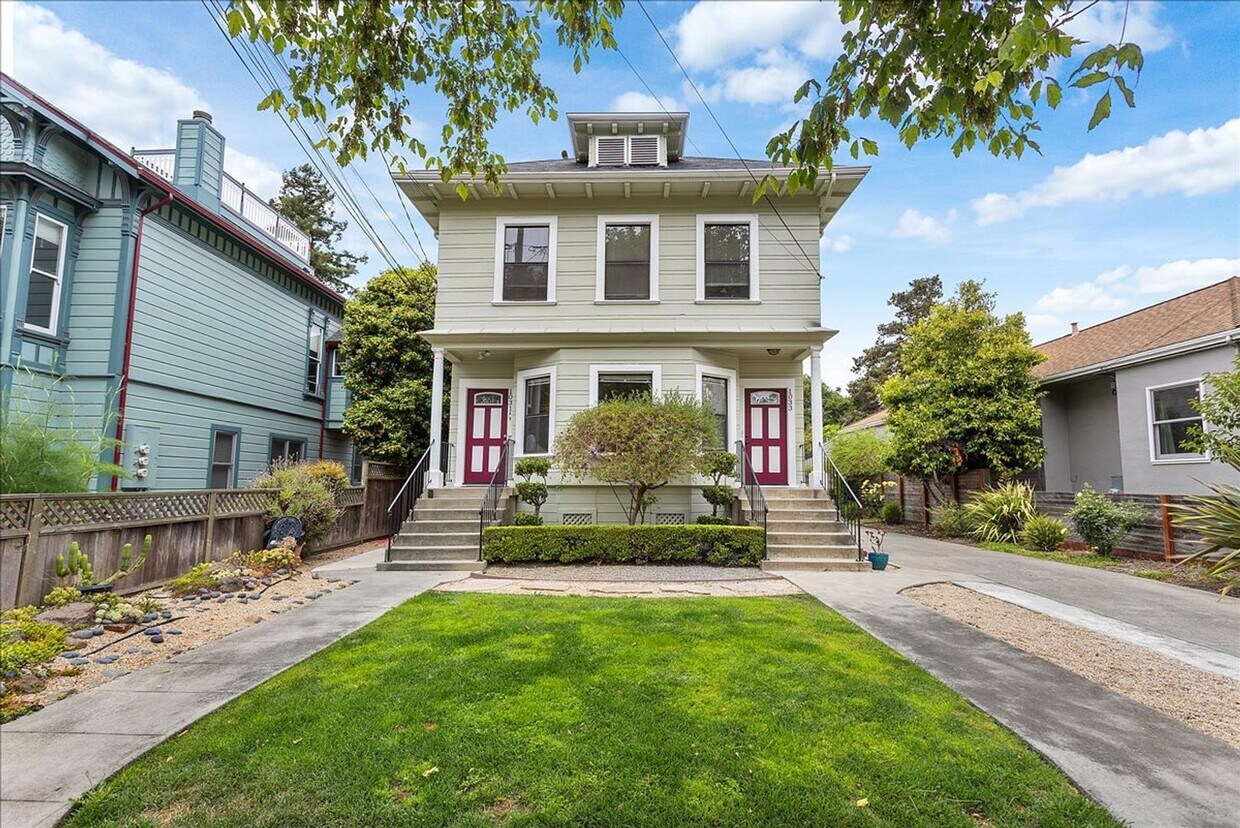 Primary Photo - 1033 Central Ave