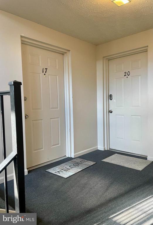 Foto del edificio - 17 Cranberry Ct