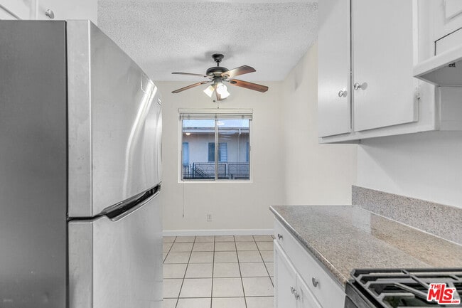 Building Photo - 2637 S Centinela Ave