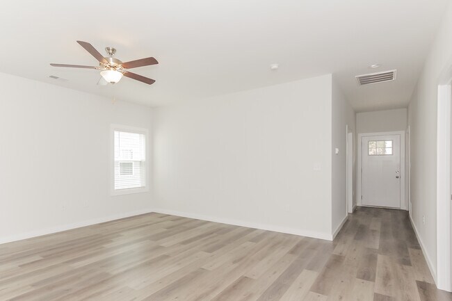 Foto del edificio - 2626 Hemphill St