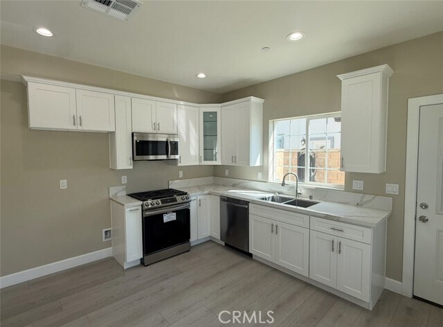 Foto del edificio - 15909 Merrill Ave