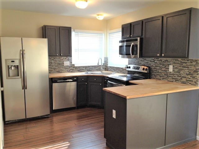 Building Photo - 8442 Arlen Drive