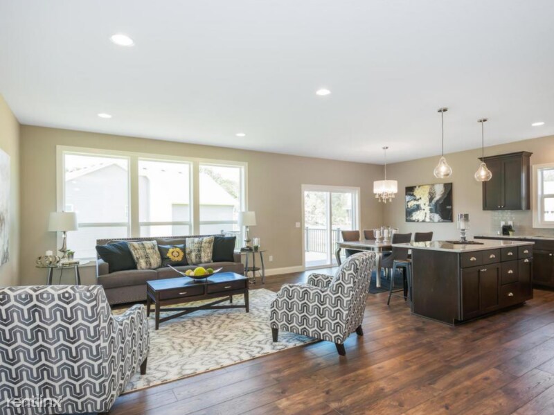 Primary Photo - 4 br, 3 bath House - 12810 196th Ln NW
