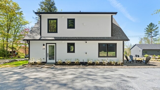 Building Photo - 29 Chestnut Rd