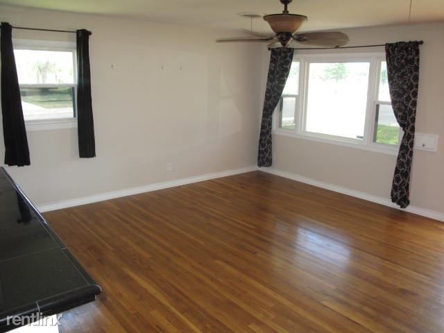 Foto del edificio - 3 br, 2 bath House - 4700 S. Austin