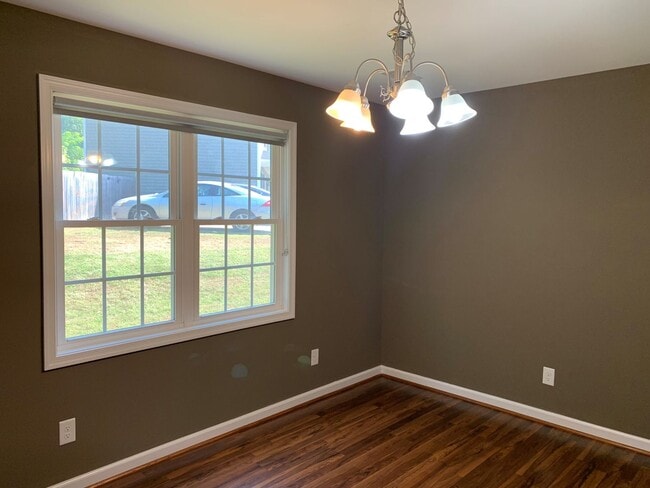 Building Photo - 206 Bonterra Pl