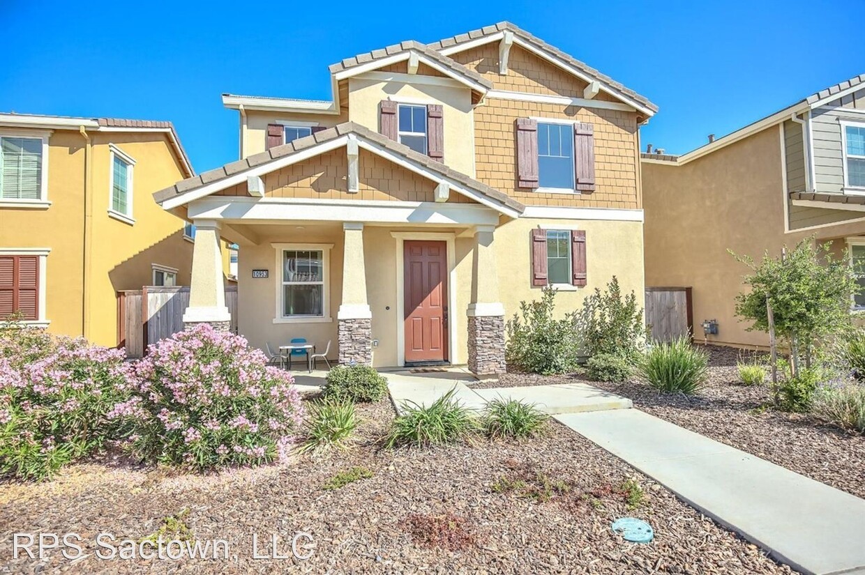 Foto principal - 4 br, 4 bath House - 10953 Merrick Way