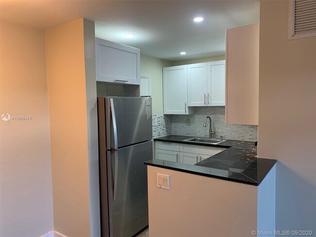 Foto del edificio - 2970 NE 16th Ave