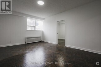 Building Photo - 17-17 Calvington Dr