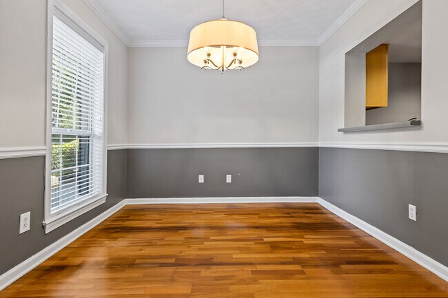 Foto del edificio - 3691 Essex Ave